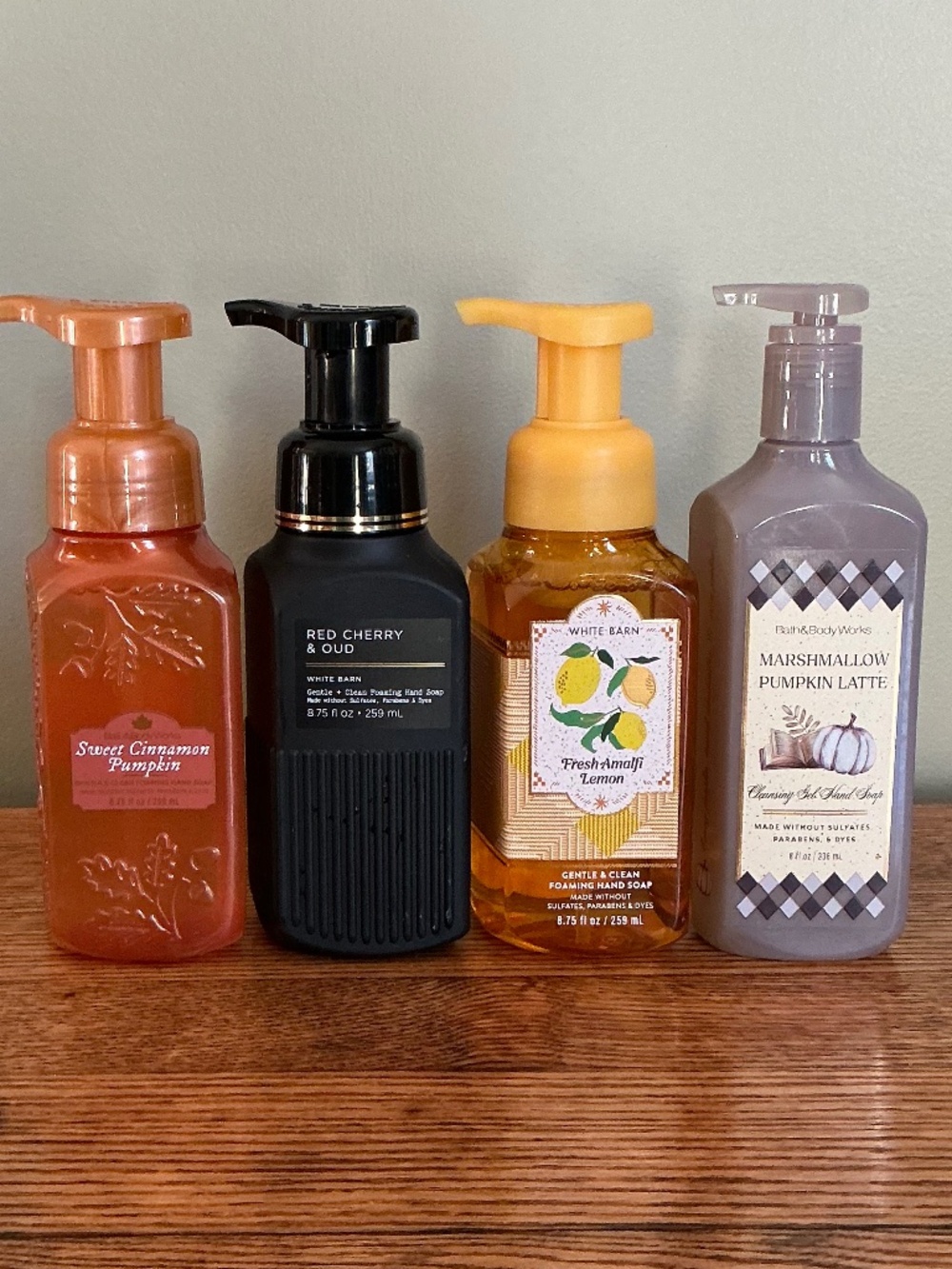 4 New Bath & Body Works Hand Soaps Foaming Gel & White Barn
